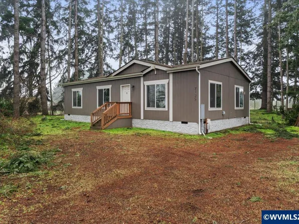 7136 S King St, Canby, OR 97013