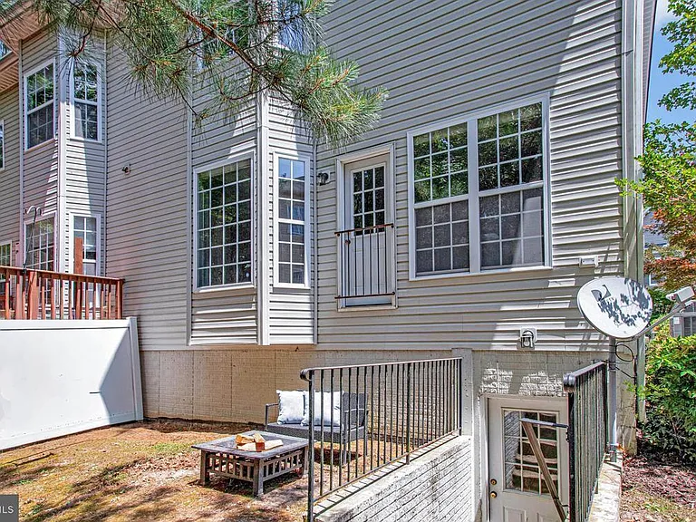 23435 Aster Way — Photo 36