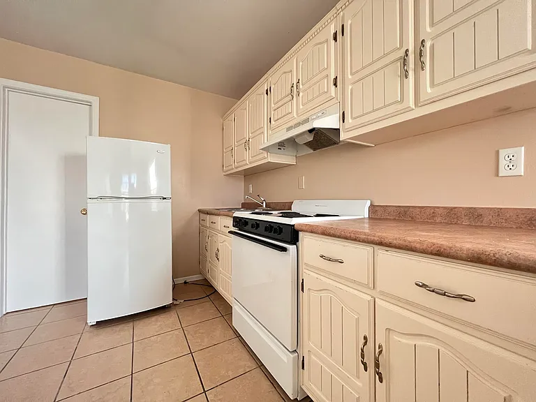 2713 Fir St #B — Photo 7
