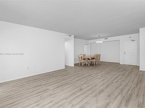 4th image of 10185 Collins Ave APT 815