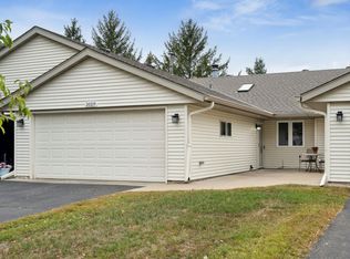 20215 Hunter Ct, Lakeville, MN 55044