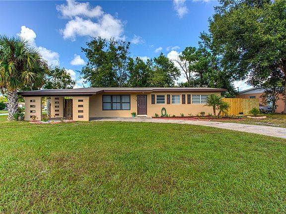 3rd image of 803 Gregory Dr
