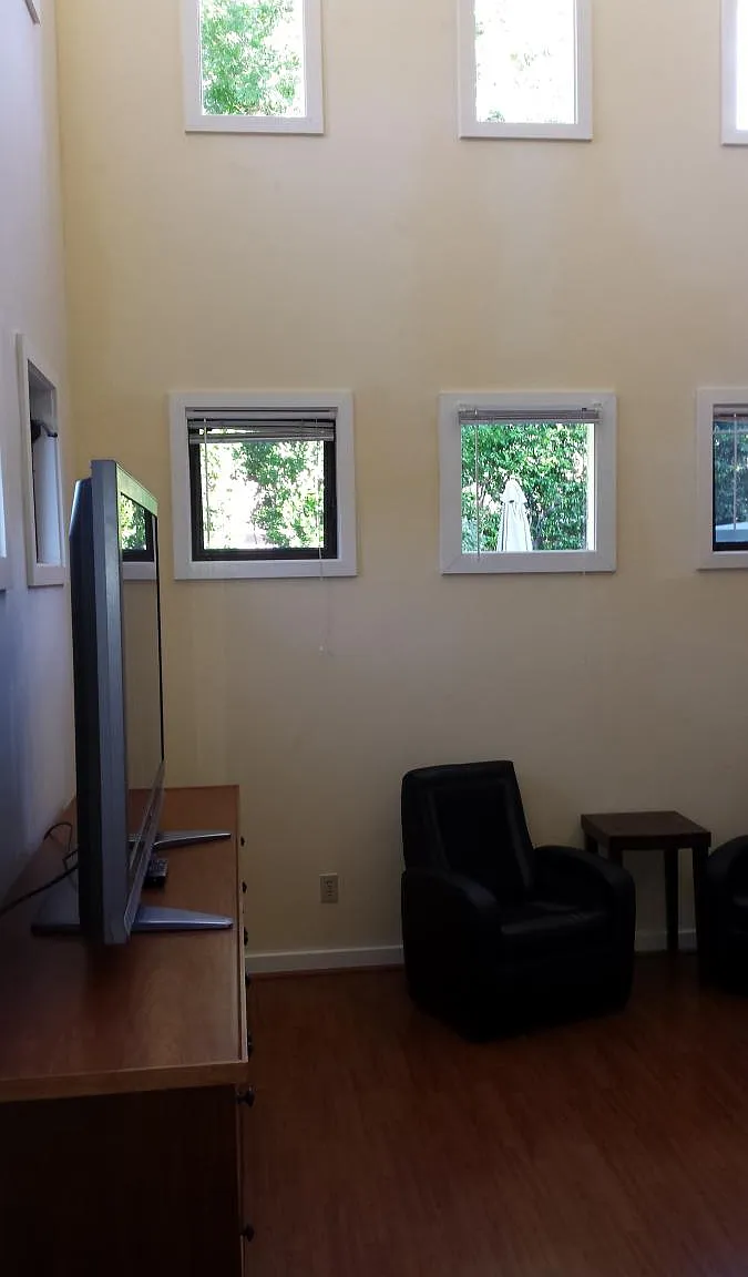 1 bed, 1000 sqft, $2,500 — Photo 4
