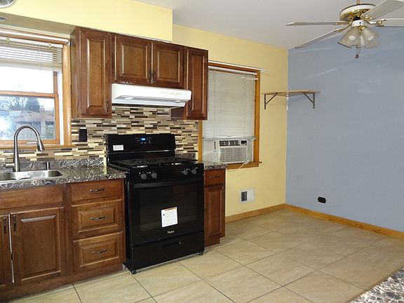 5th image of 9311 Oriole Ave