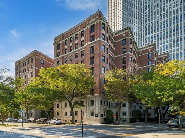 400 W Deming Pl APT 1X, Chicago, IL 60614