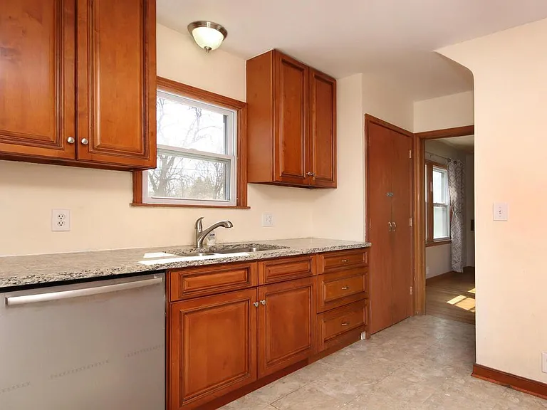 3600 Quail Ave N — Photo 7