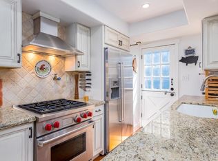 1637 Haynes Ln, Redondo Beach, CA 90278