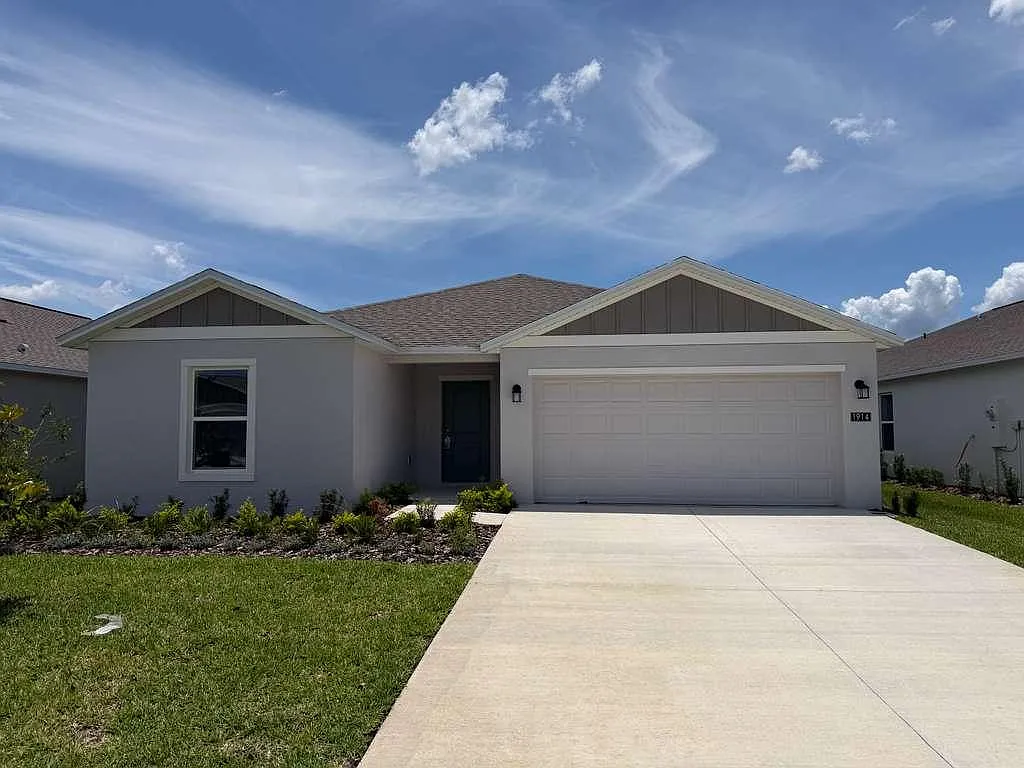 1914 Pine Meadows Golfcourse Road Eustis FL 32726 — Photo 1