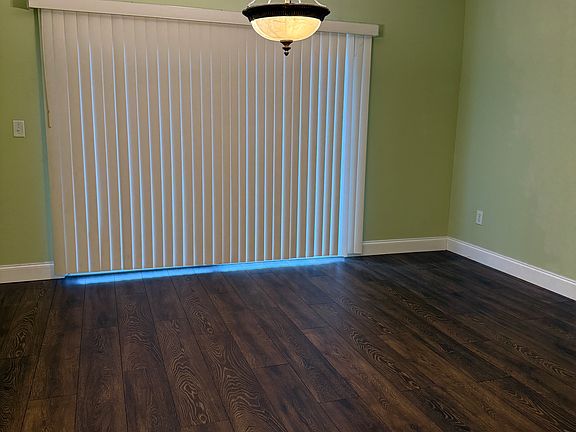 3rd image of 2553 Harn Blvd Unit 3