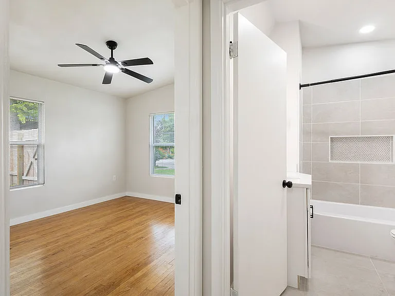 306 Westmoreland Dr — Photo 8
