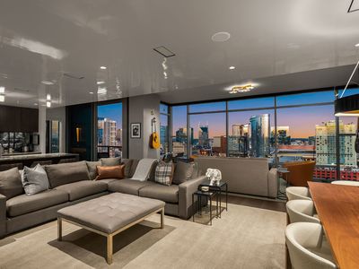 1212 Laurel St APT 1701, Nashville, TN, 37203