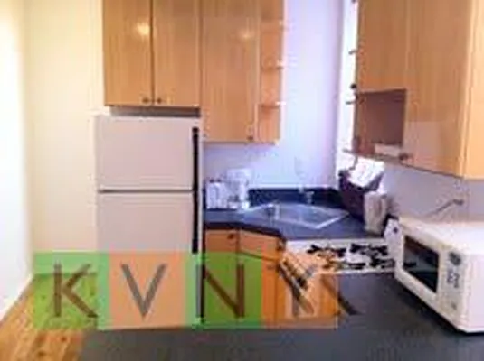 Rented by KVNY Soho | media 17