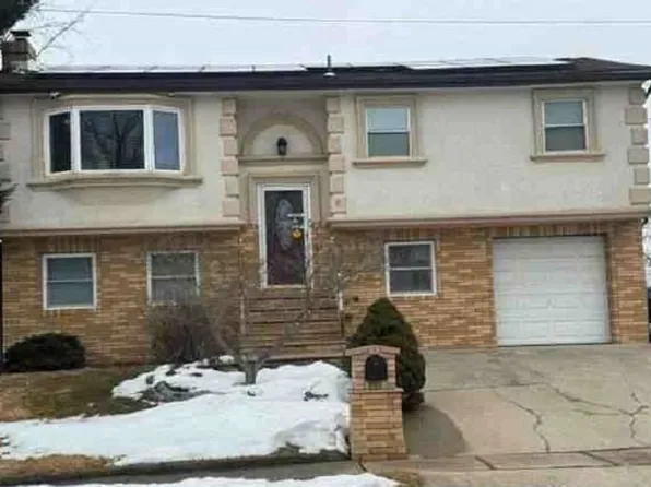 6 Schmitt St, Sayreville, NJ 08872