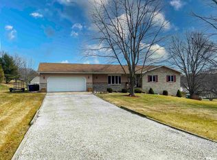 6506 S Navajo Dr, Peoria, IL 61607