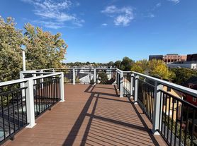 5 Thurston St
