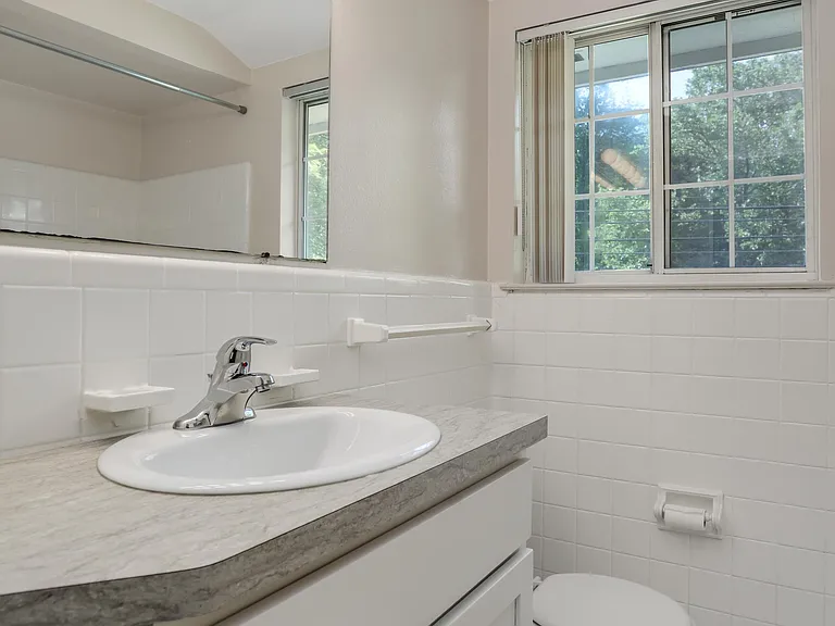 Edgewood Court 1 & 2 — Photo 10