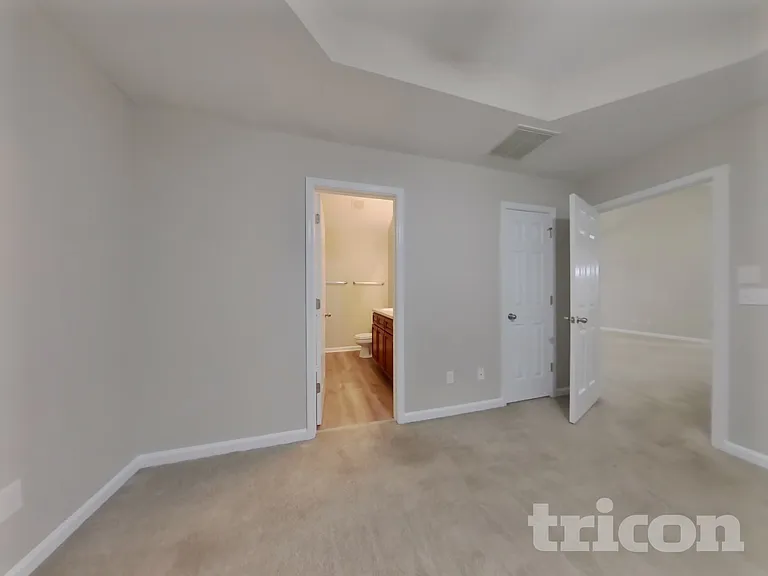 247 Augusta Woods Dr — Photo 7