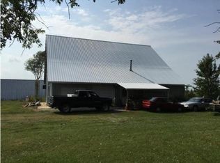 7497 State Highway 49, Kansas, IL 61933