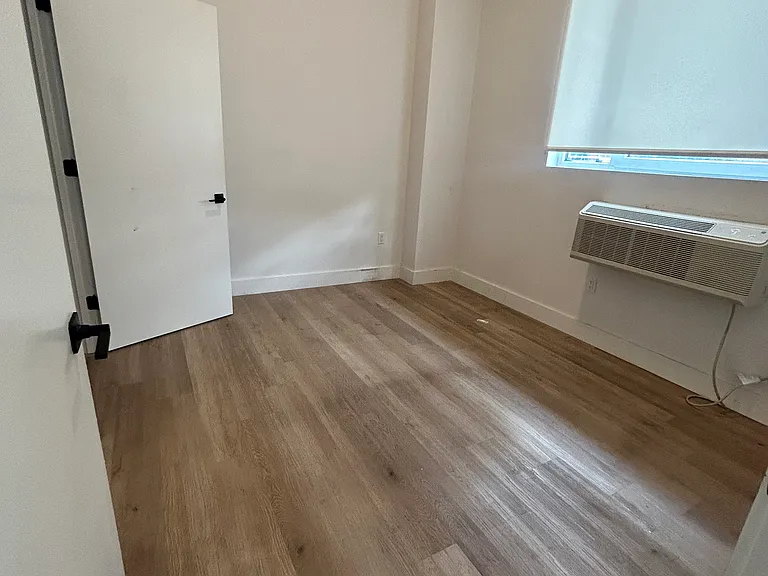 28 Jefferson St #VAR503 — Photo 10