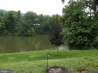 30A Riverside Dr, Mc Veytown, PA 17051