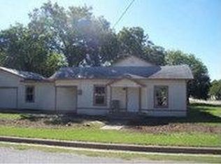 133 Anderson St, Saginaw, TX 76179