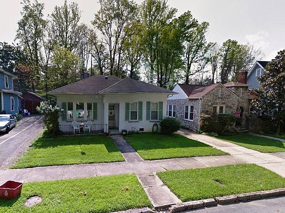 3rd image of 120 Boyd St