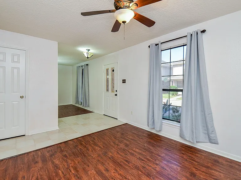 13837 Purplemartin St — Photo 5