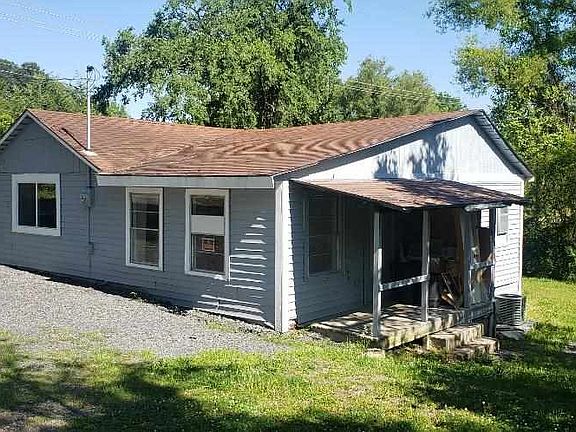 5th image of 1010 Cherry St S
