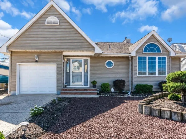 3407 Thistle Avenue, Toms River, NJ 08753