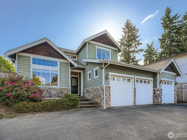 2233 SW 104th Street, Seattle, WA 98146