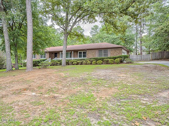 4th image of 606 Cardinal Drive