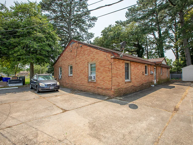 9101 Hammett Ave #1 — Photo 10