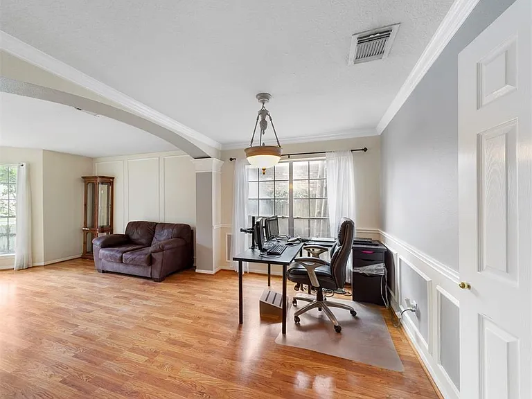 25719 Bearborough Dr — Photo 10