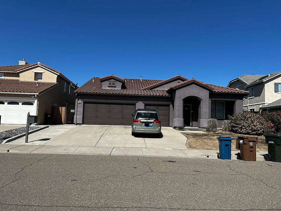 1st image of 2462 Silveria Way