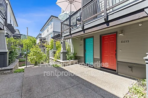 8655 N Crawford St #1 Photo 1