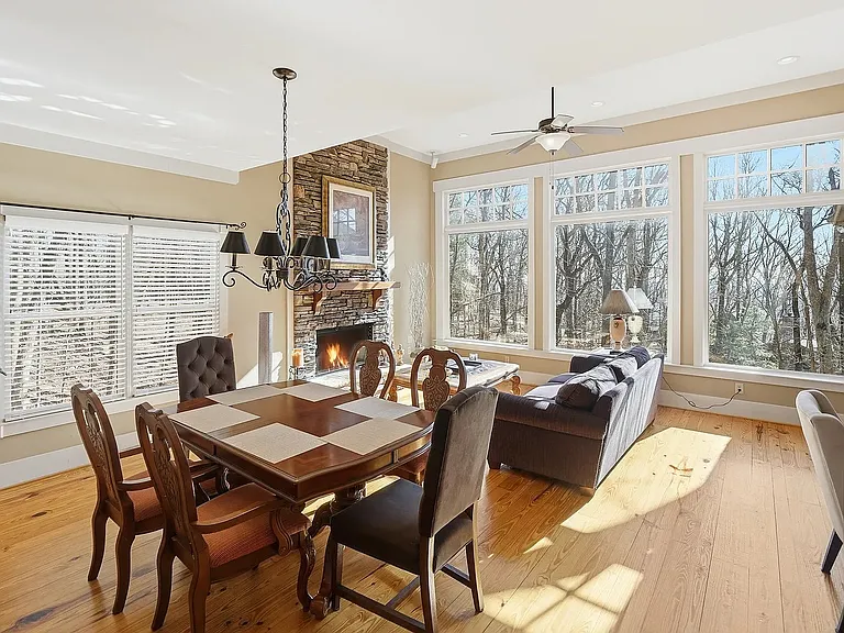 425 Sanderlin Mountain Dr — Photo 39