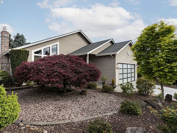 2nd image of 2909 SE 154th Ave