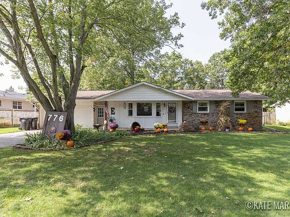 2nd image of 776 Shadybrook Dr