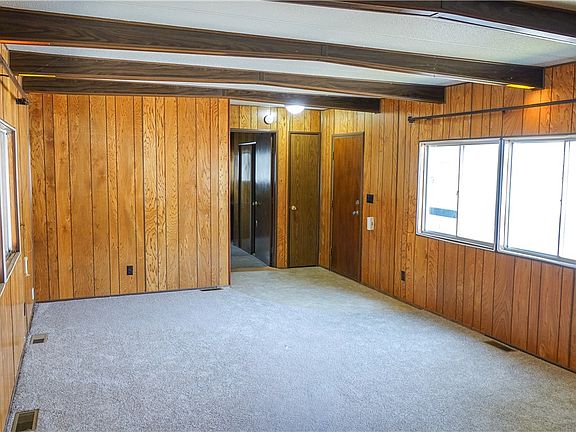 3rd image of 20 Alma Ln