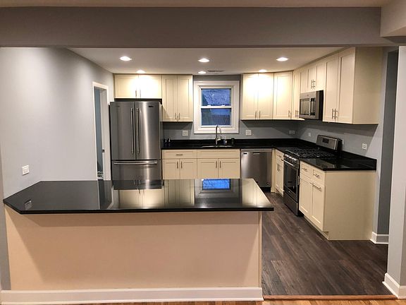 2nd image of 5035 Forster Ave