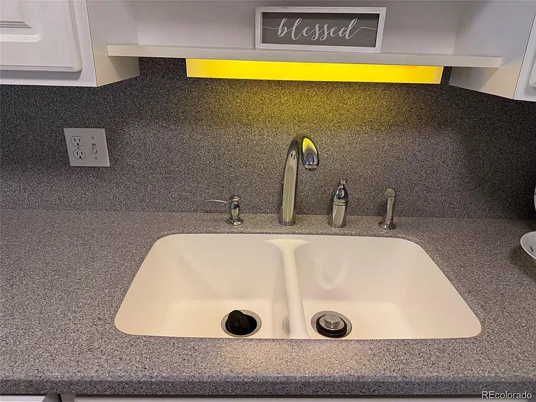 605 S Alton Way #12B — Photo 3