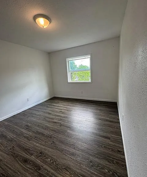 2034 Catalpa Dr #E — Photo 5