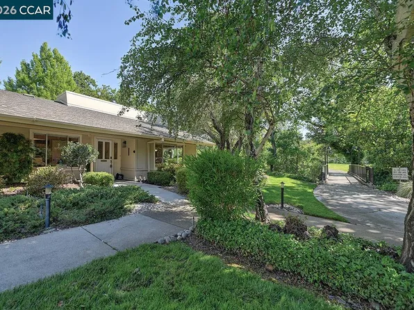 2152 Tice Creek Dr APT 4, Walnut Creek, CA 94595