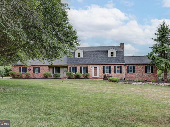 128 Carriage Run Rd, Lincoln University, PA 19352