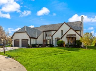 2500 Osage Dr, Glenview, IL