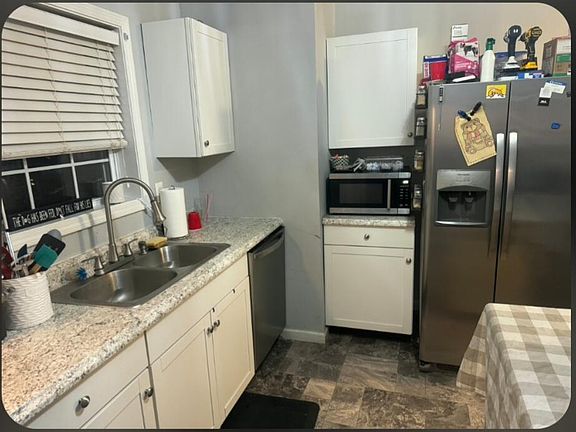 2nd image of 107 Patio St