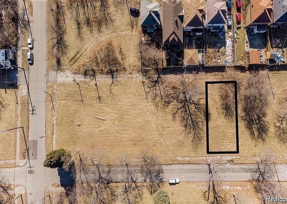 2nd image of 3430 Arndt St