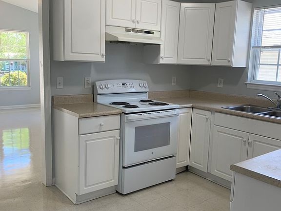 5th image of 116 Hillsdale Dr