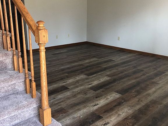 Holloway 11 living Room (2)