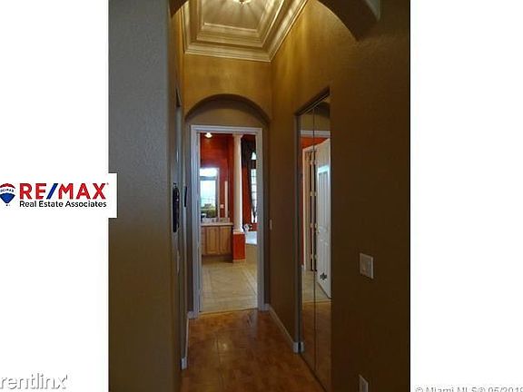 REMAX(9)